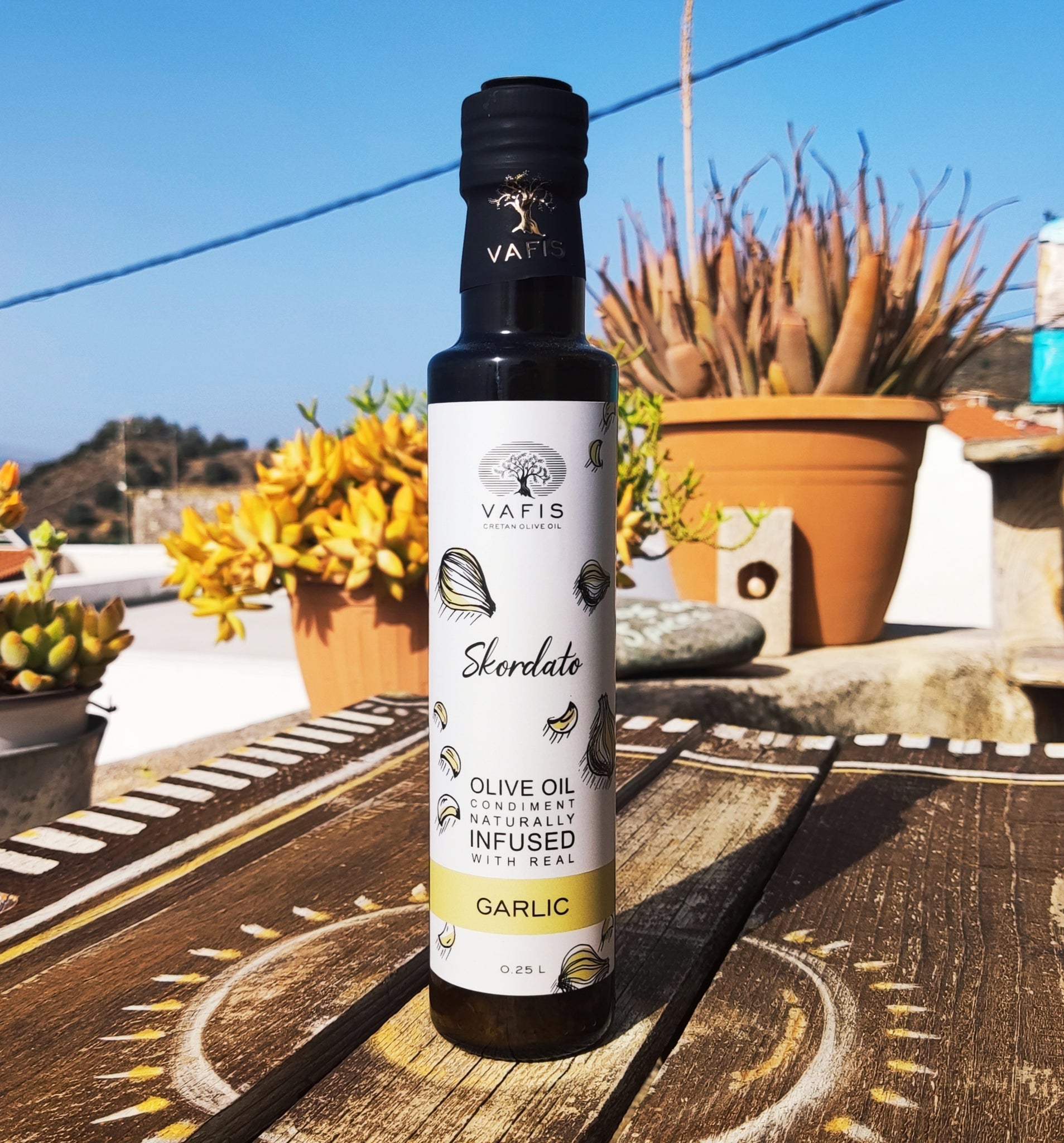 Mit Knoblauch angereichertes Olivenöl