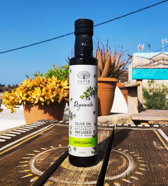 <transcy>Ελαιόλαδο με Ρίγανη από την VAFIS (250ml)</transcy>